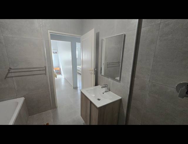3 BEDROOM SECTIONAL TITLE TO LET IN COMPENSATION BEACH